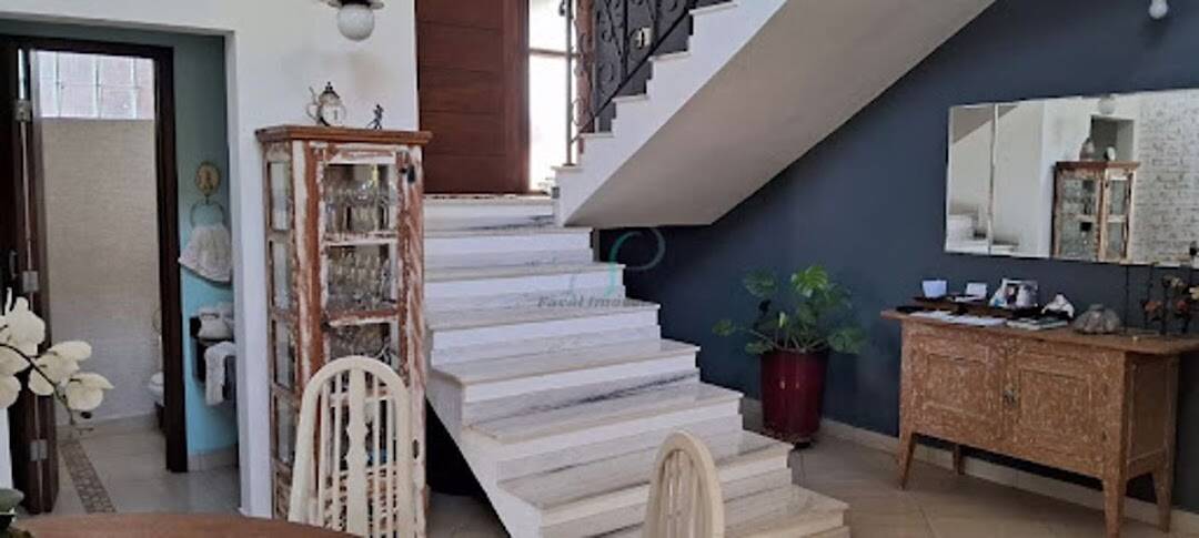 Casa, 3 quartos, 248 m² - Foto 4