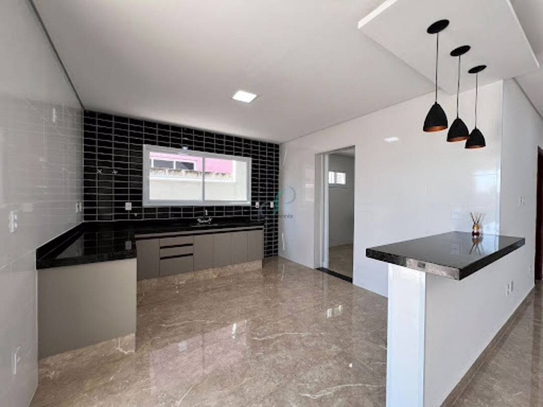 Casa, 3 quartos, 224 m² - Foto 11