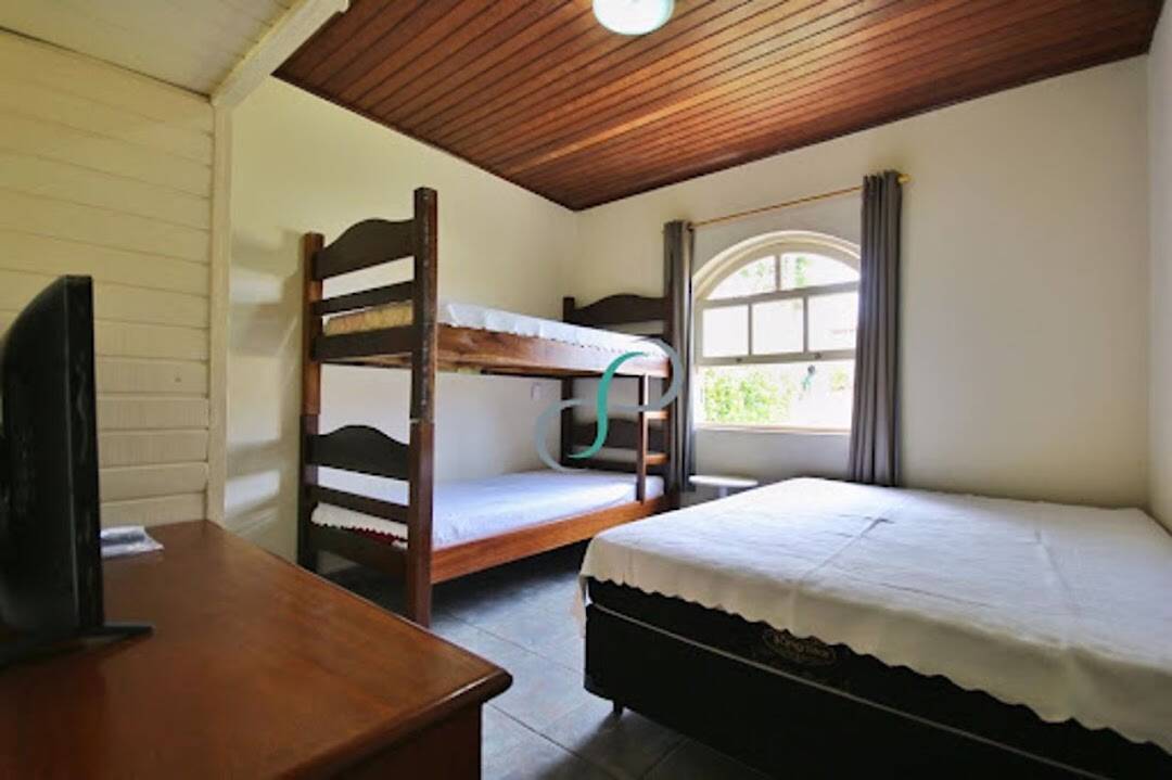 Casa, 4 quartos, 350 m² - Foto 9