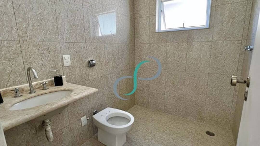 Casa, 3 quartos, 240 m² - Foto 14