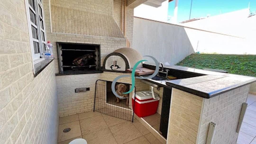 Casa, 3 quartos, 240 m² - Foto 12