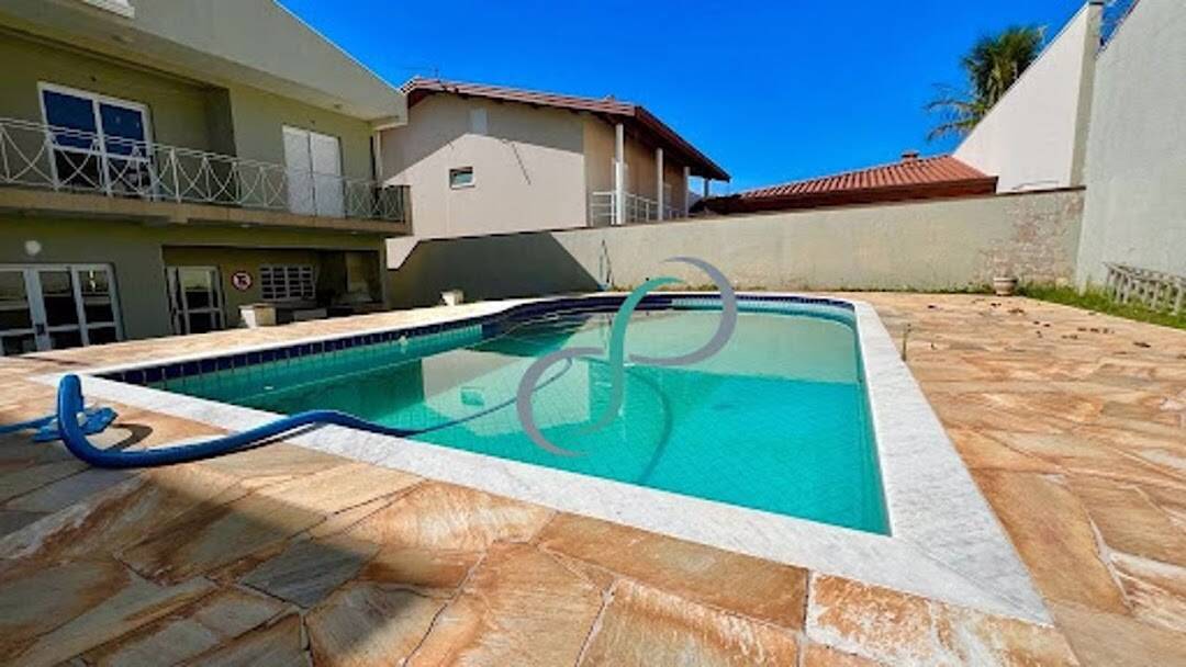 Casa, 3 quartos, 240 m² - Foto 1
