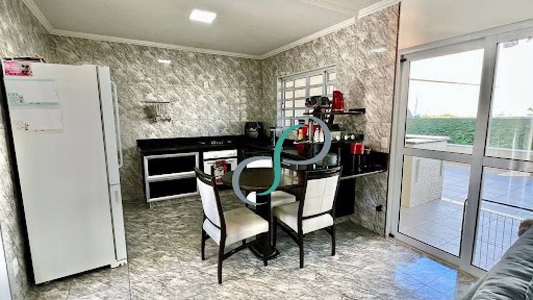 Casa, 3 quartos, 240 m² - Foto 7