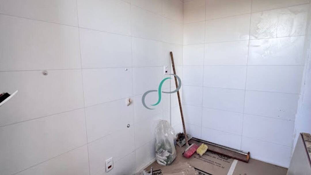 Casa, 3 quartos, 203 m² - Foto 2
