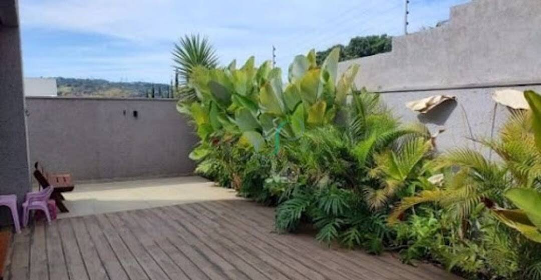 Casa, 3 quartos, 160 m² - Foto 2