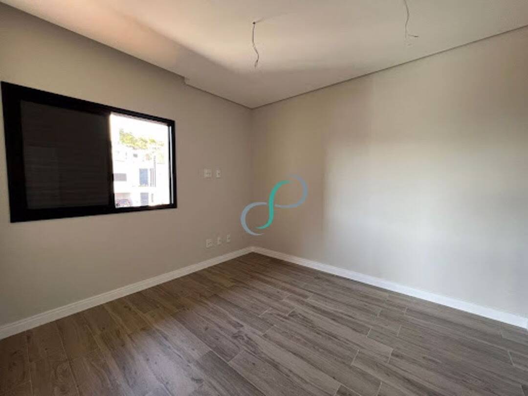 Casa, 3 quartos, 240 m² - Foto 24