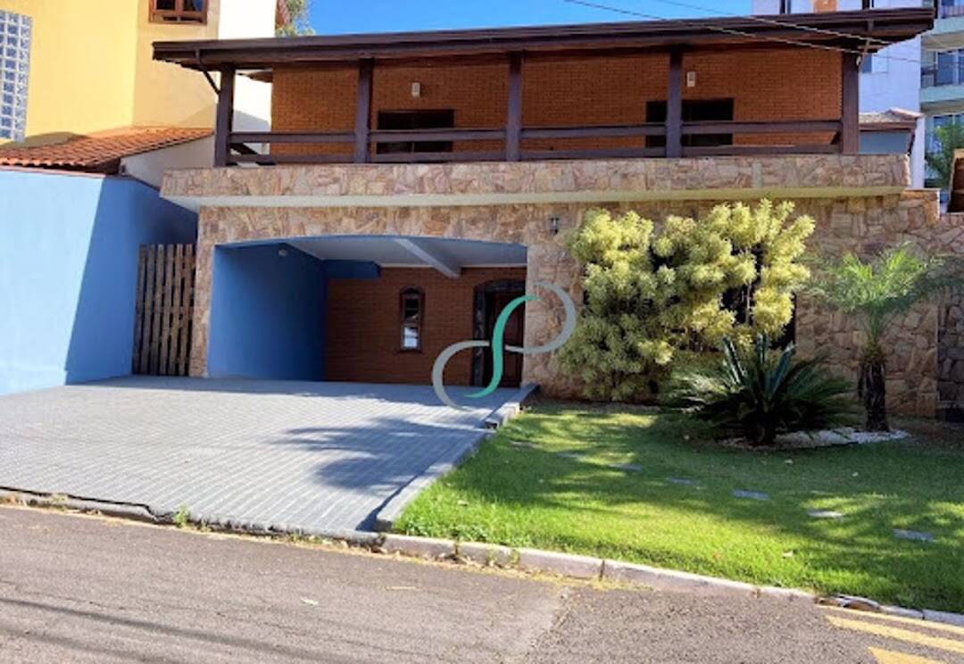 Casa, 3 quartos, 380 m² - Foto 1