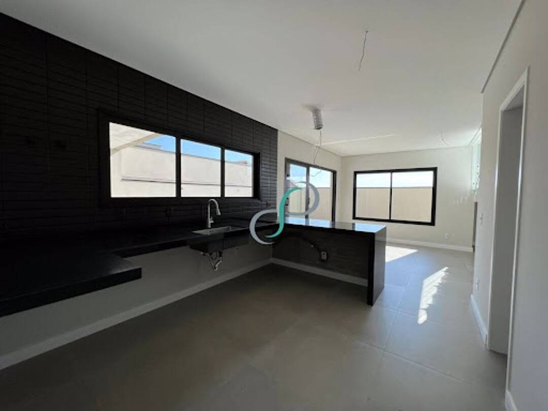 Casa, 3 quartos, 240 m² - Foto 18