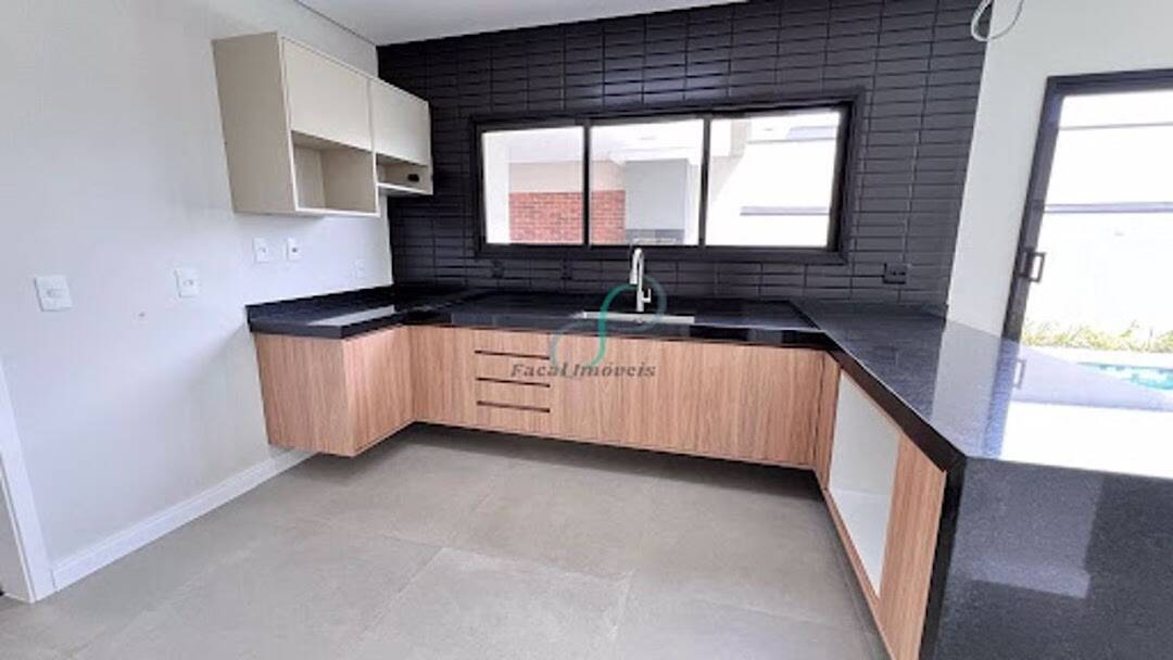 Casa, 3 quartos, 240 m² - Foto 21