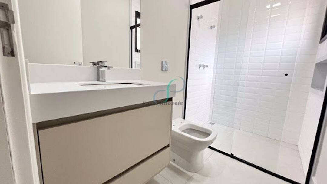 Casa, 3 quartos, 240 m² - Foto 32