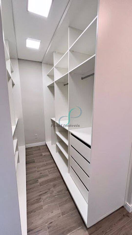 Casa, 3 quartos, 240 m² - Foto 40
