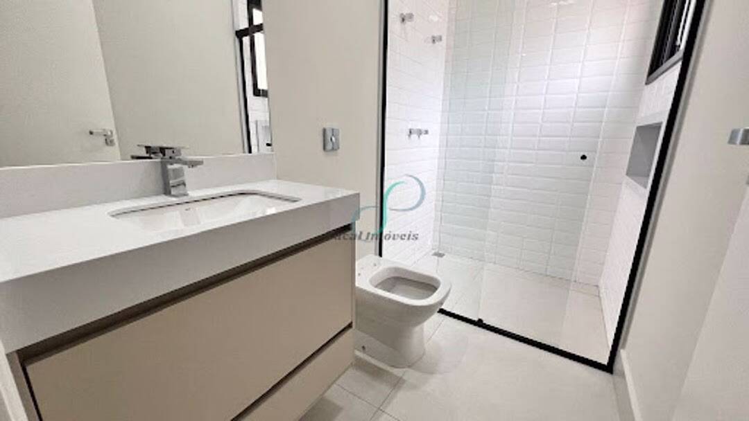 Casa, 3 quartos, 240 m² - Foto 35