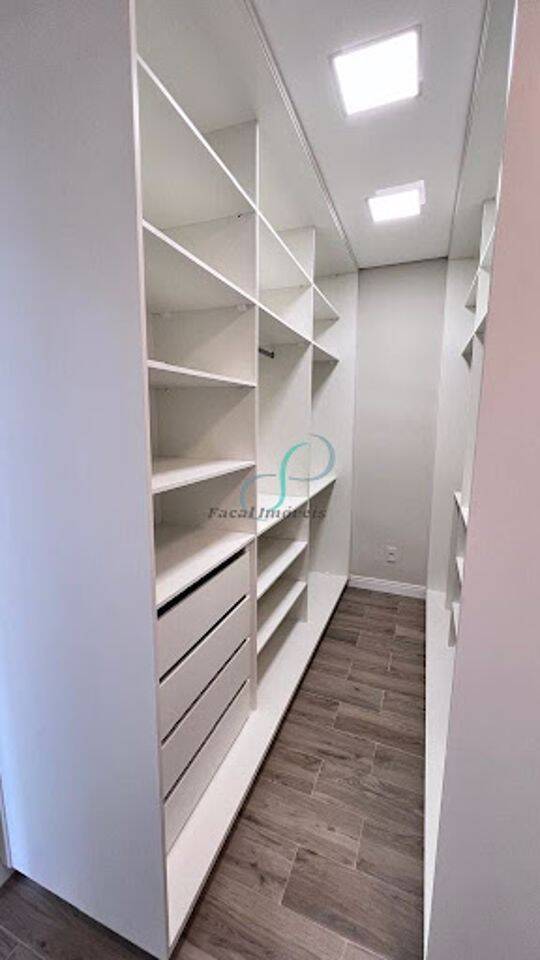 Casa, 3 quartos, 240 m² - Foto 42