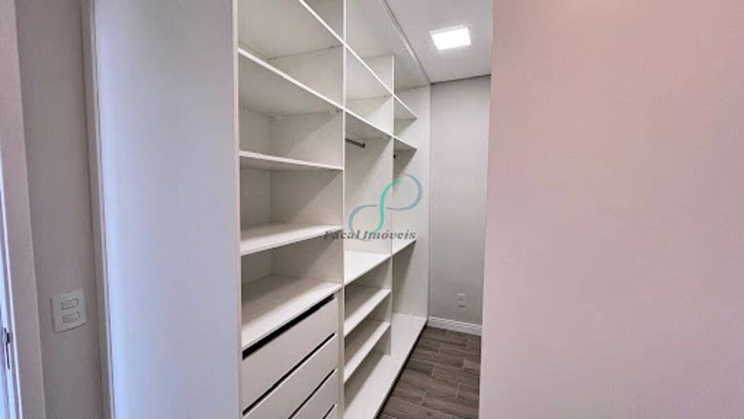 Casa, 3 quartos, 240 m² - Foto 44