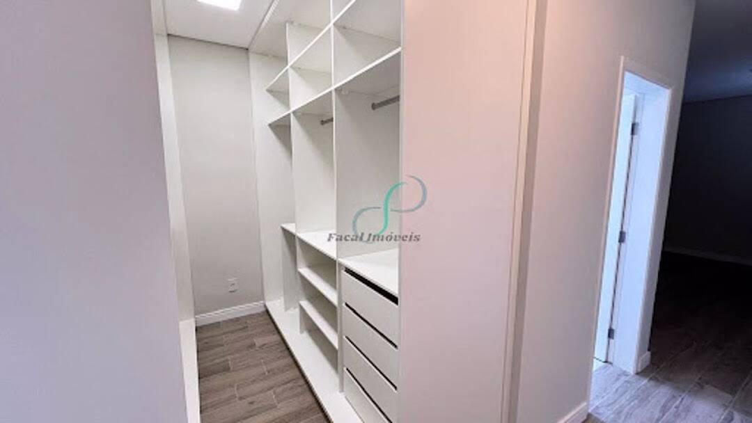 Casa, 3 quartos, 240 m² - Foto 43