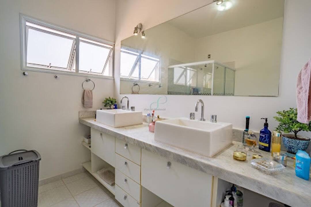 Casa, 4 quartos, 237 m² - Foto 25