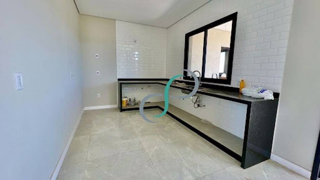 Casa, 4 quartos, 243 m² - Foto 6