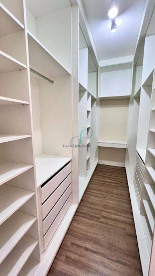 Casa, 4 quartos, 243 m² - Foto 44