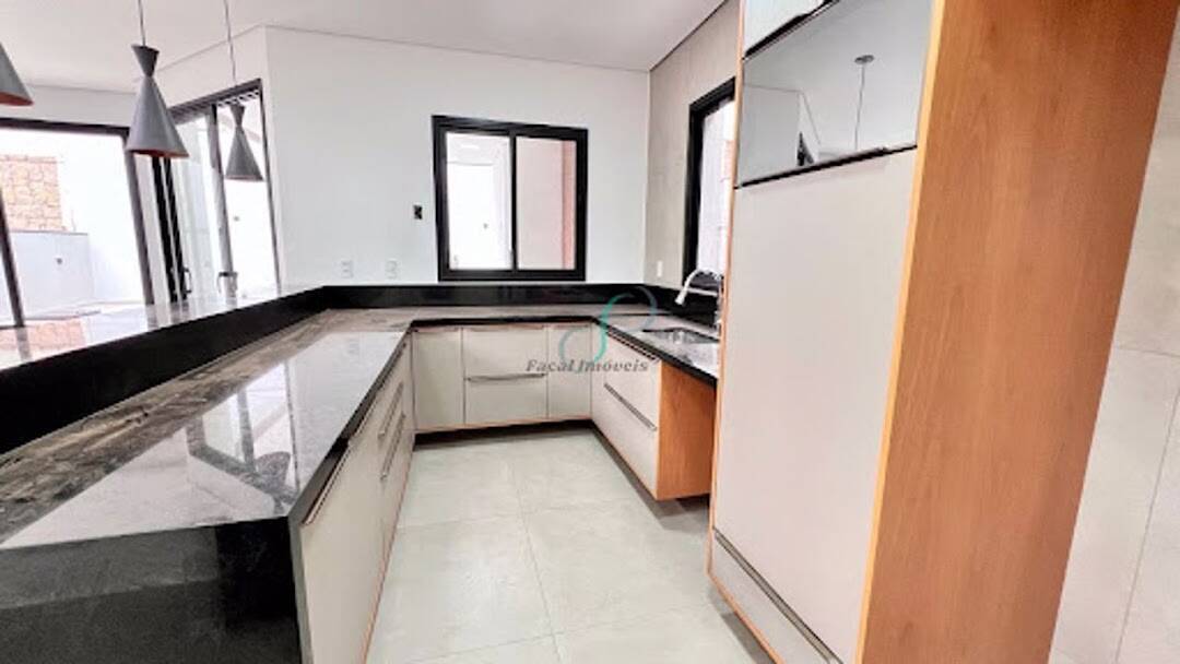Casa, 3 quartos, 242 m² - Foto 12