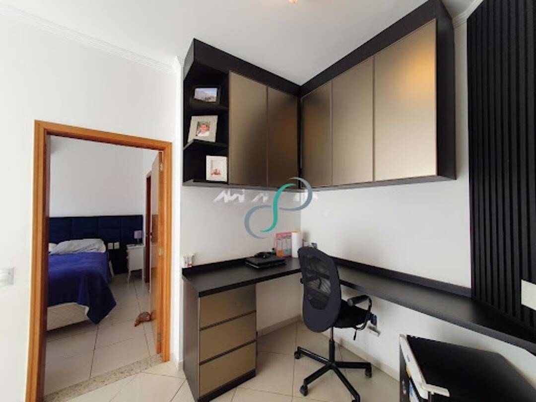 Casa, 3 quartos, 340 m² - Foto 17