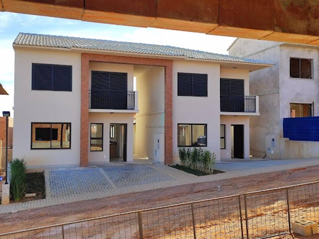 Casa, 3 quartos, 122 m² - Foto 1
