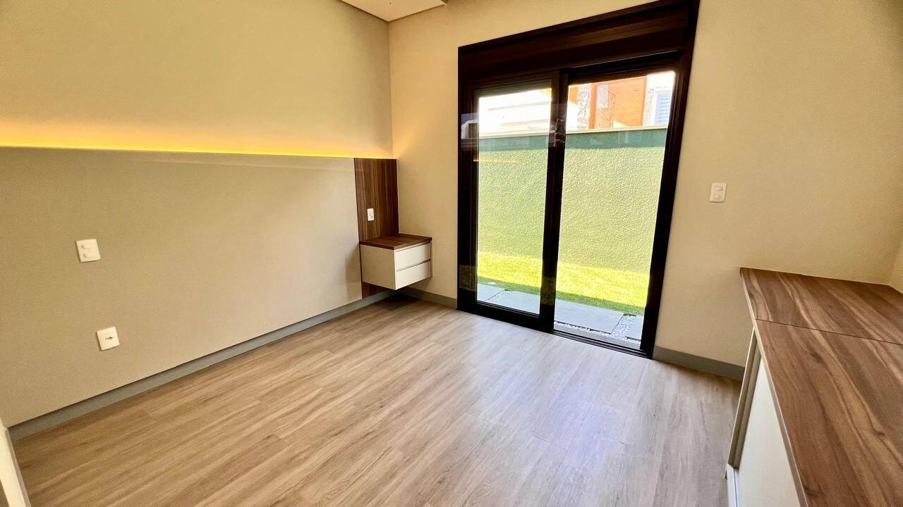 Casa, 4 quartos, 440 m² - Foto 2