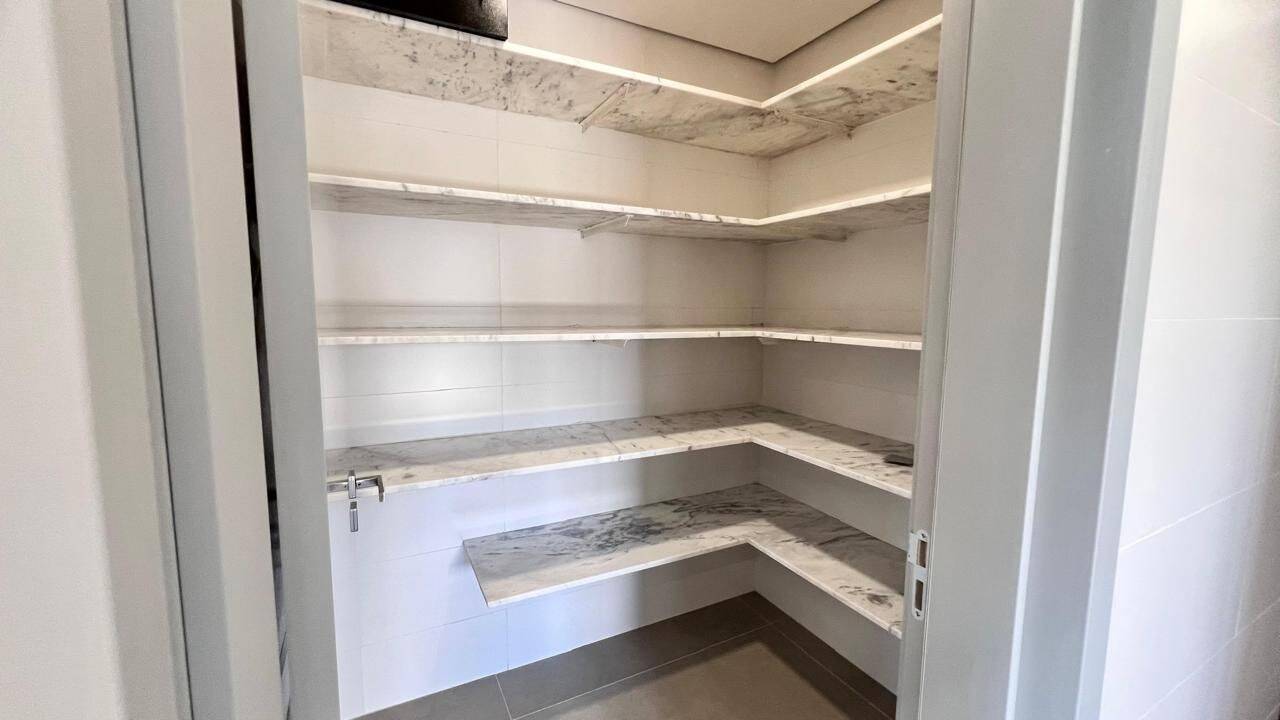 Casa, 4 quartos, 440 m² - Foto 27