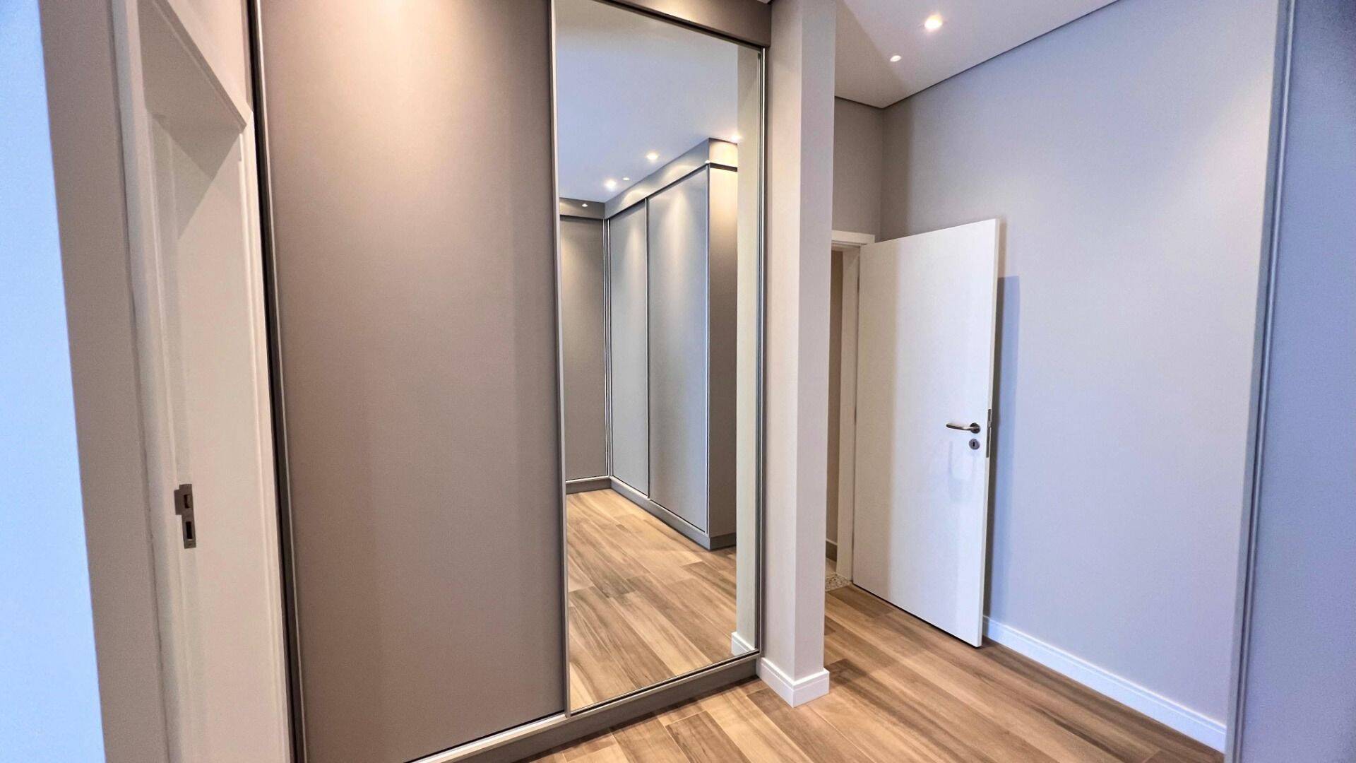 Casa, 3 quartos, 254 m² - Foto 13