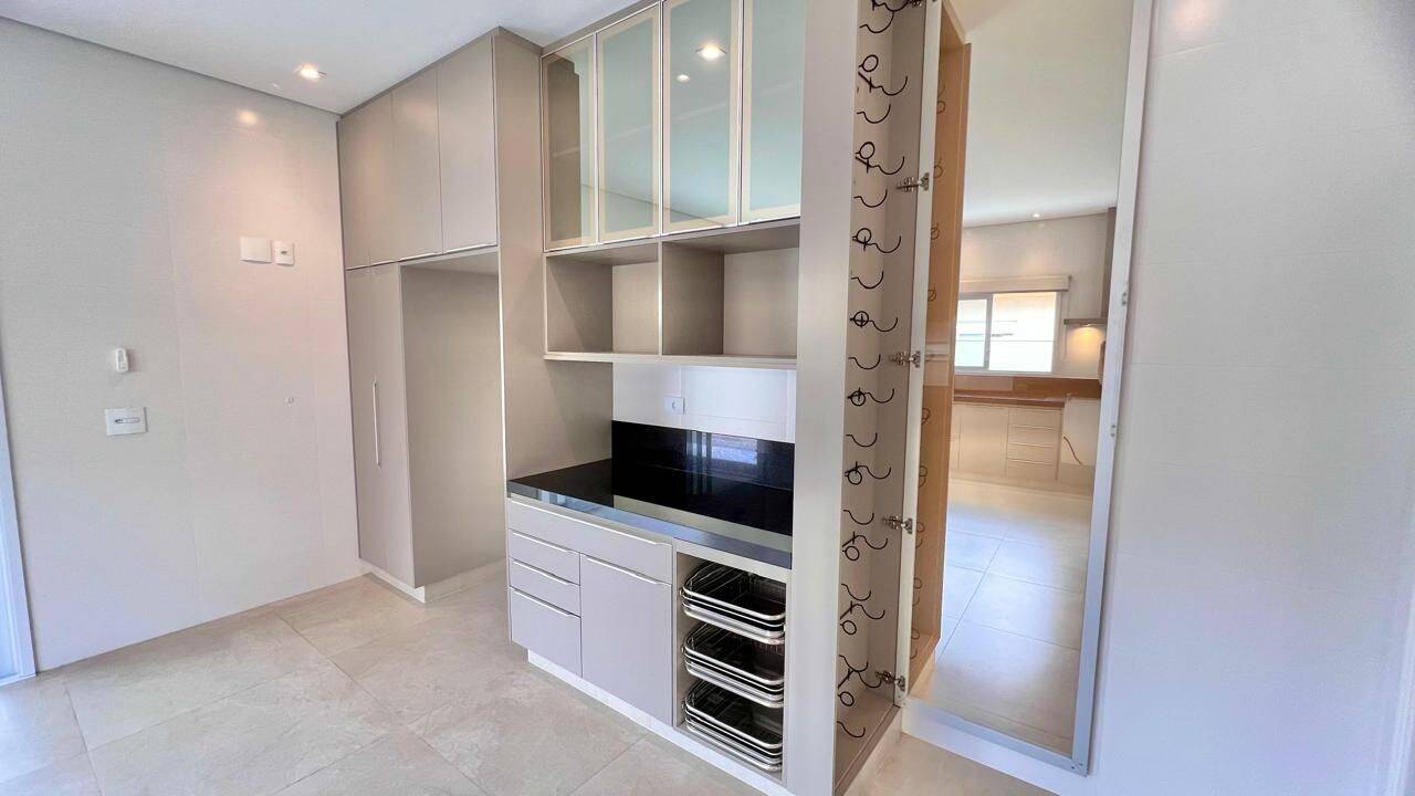 Casa, 3 quartos, 254 m² - Foto 21