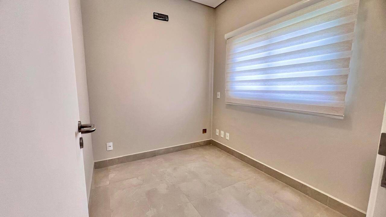 Casa, 3 quartos, 254 m² - Foto 22