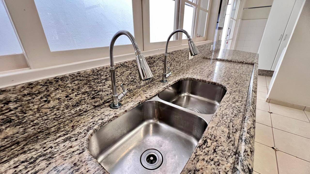 Casa, 2 quartos, 272 m² - Foto 29