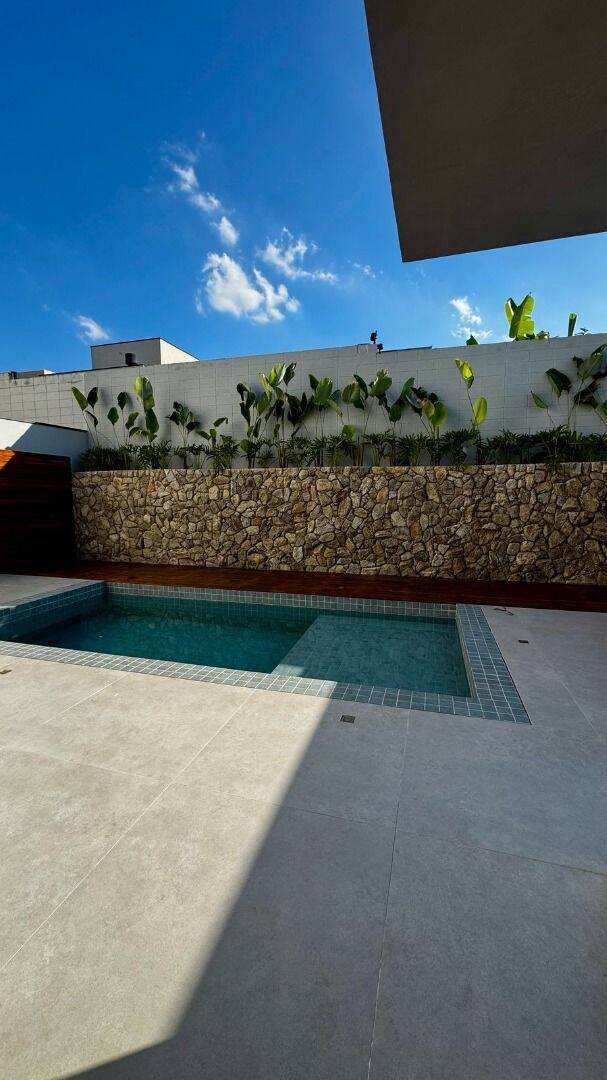 Casa, 3 quartos, 262 m² - Foto 24