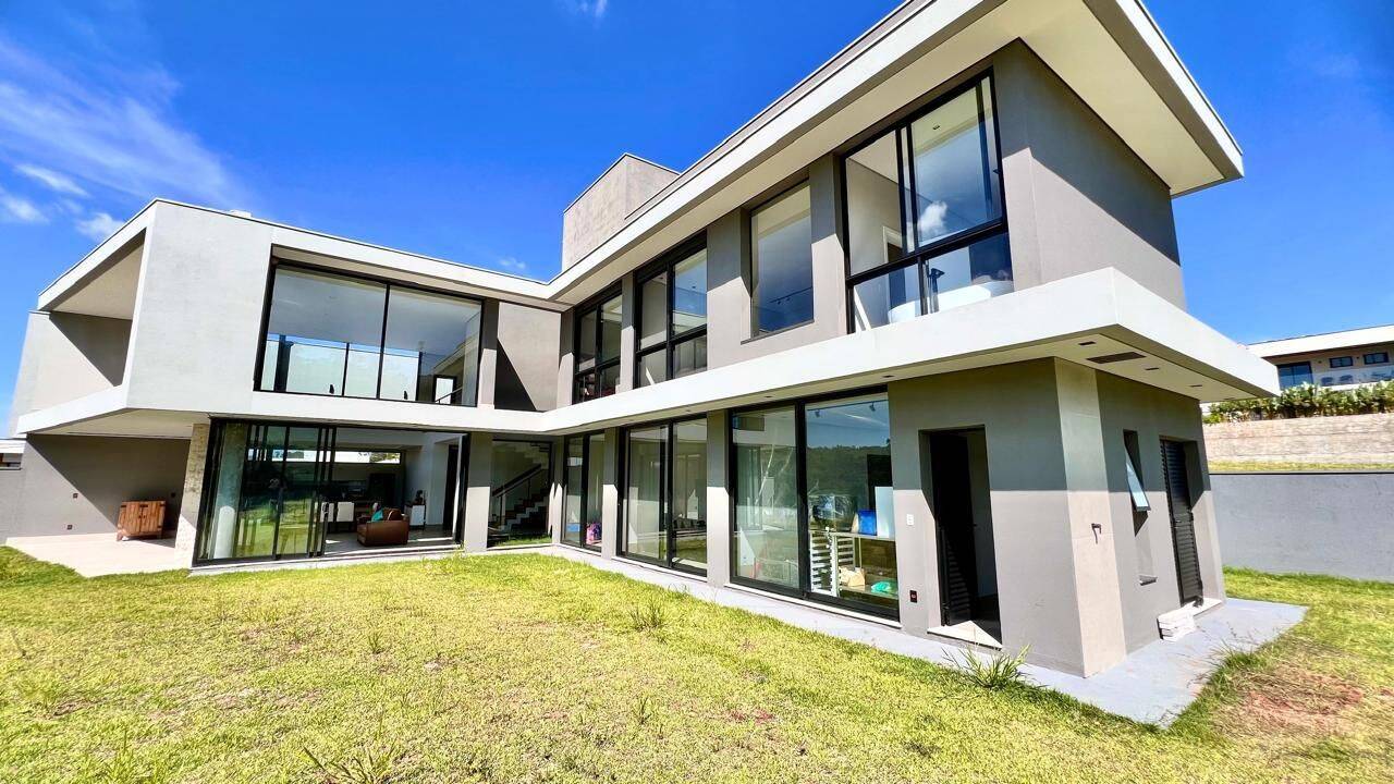 Casa, 3 quartos, 361 m² - Foto 1