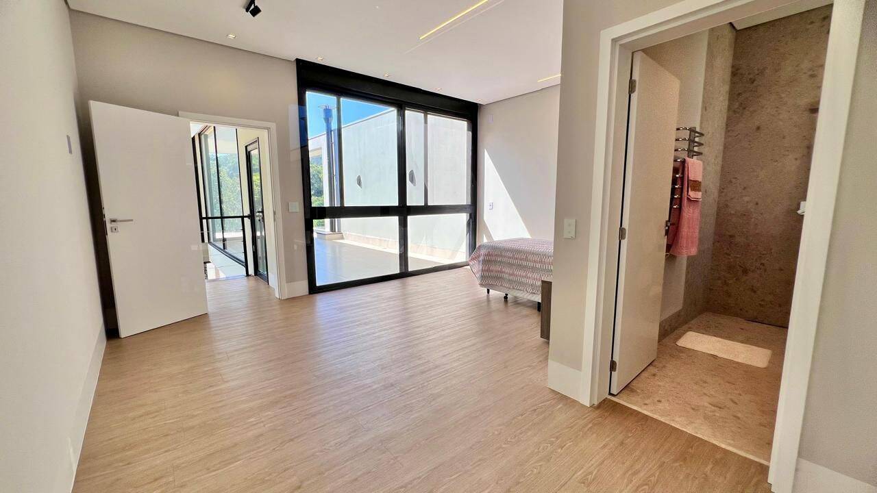 Casa, 3 quartos, 361 m² - Foto 24