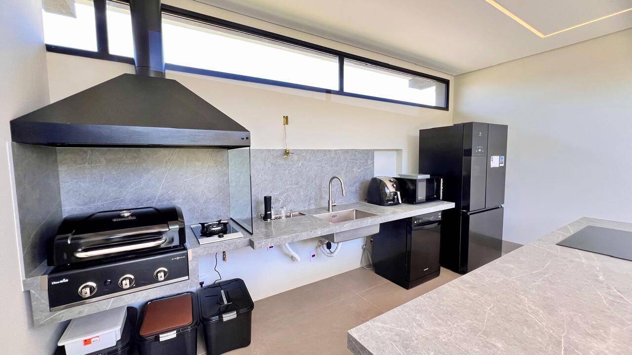 Casa, 3 quartos, 361 m² - Foto 35