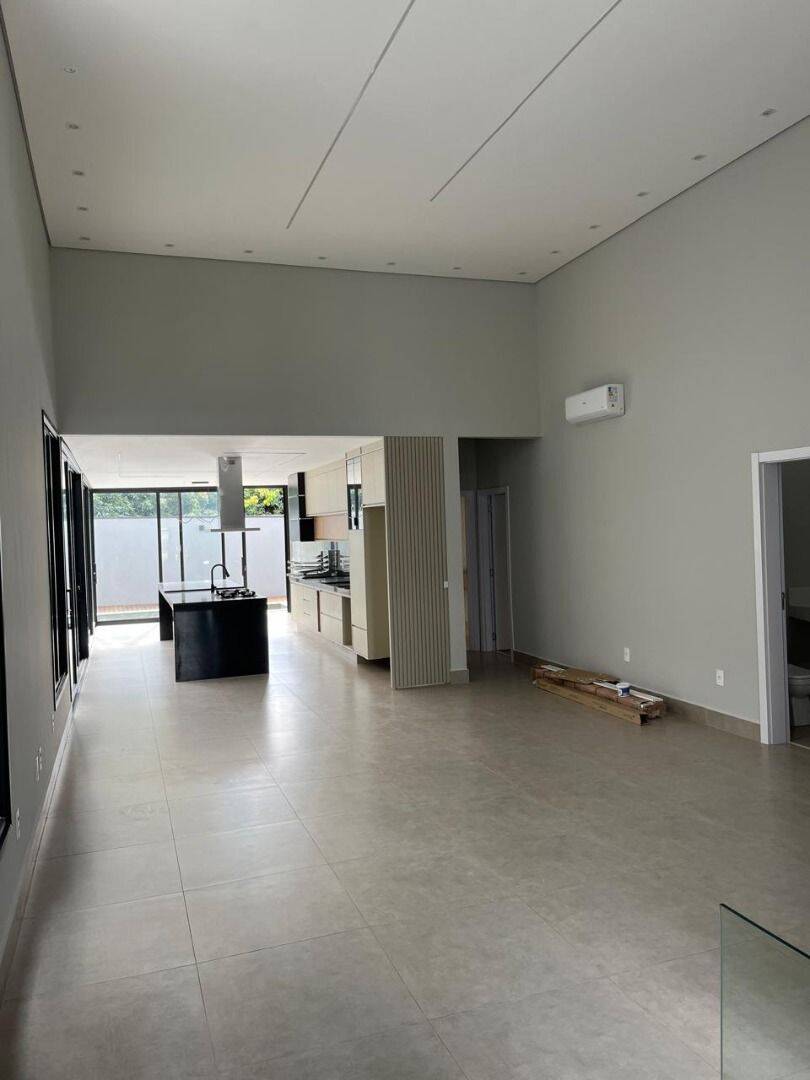 Casa, 3 quartos, 233 m² - Foto 3