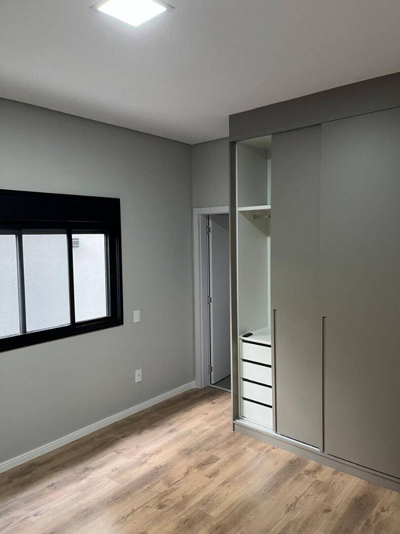 Casa, 3 quartos, 233 m² - Foto 13