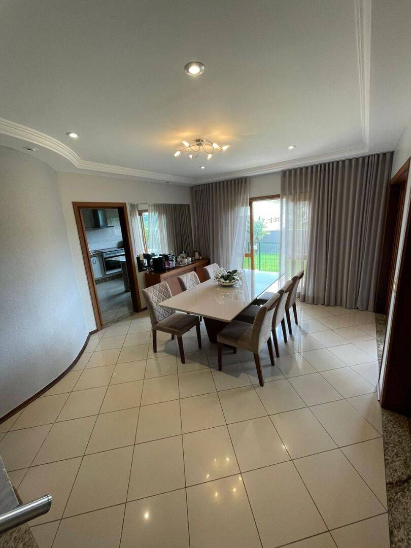 Casa, 3 quartos, 200 m² - Foto 11