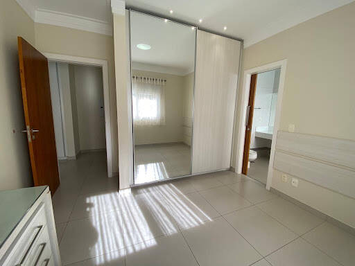 Casa, 4 quartos, 270 m² - Foto 20