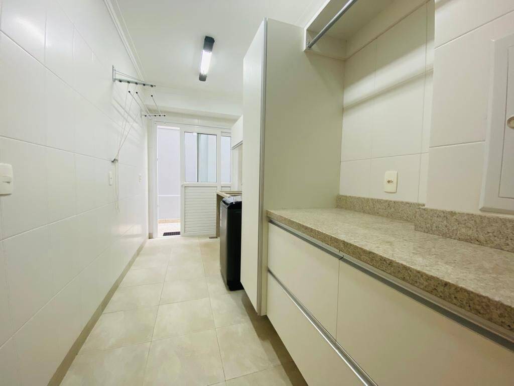 Casa, 4 quartos, 270 m² - Foto 34