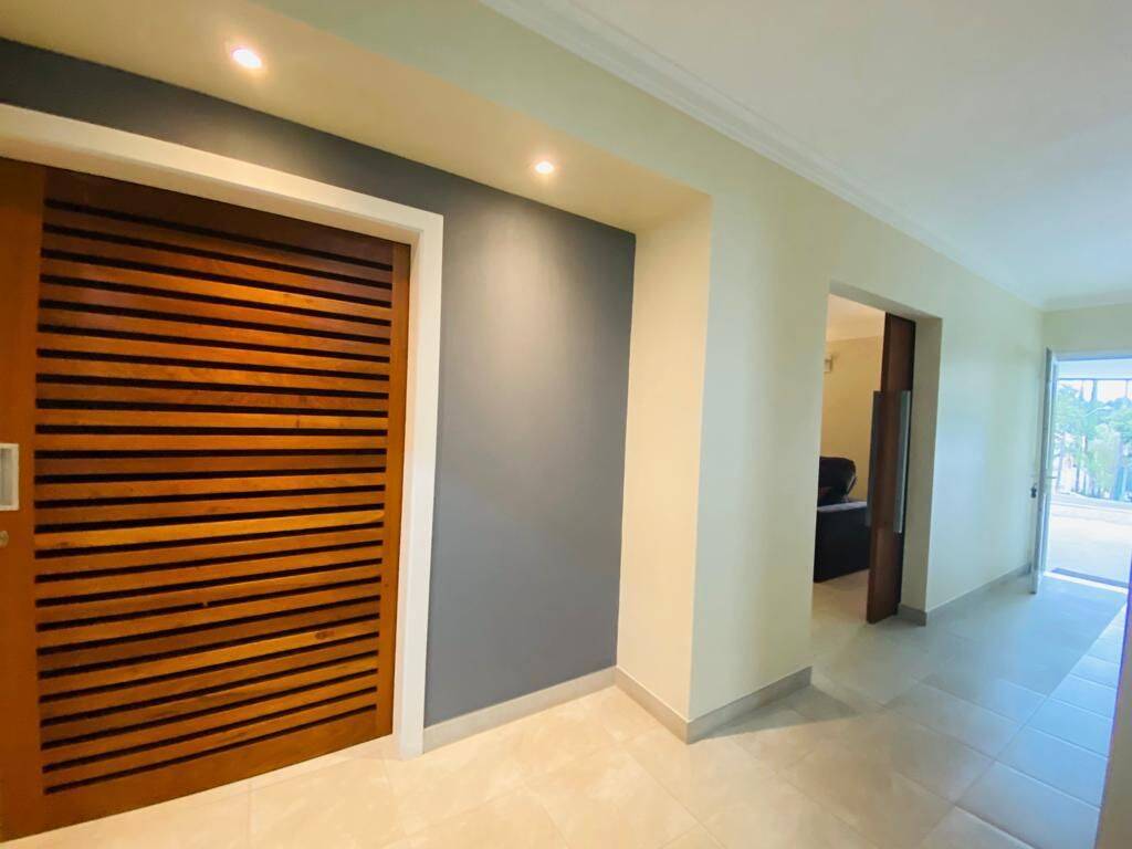 Casa, 4 quartos, 270 m² - Foto 29