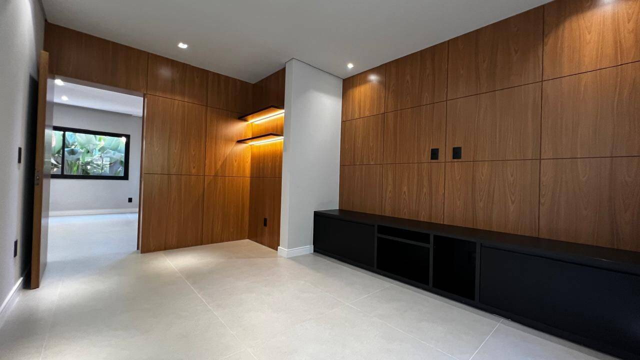 Casa, 4 quartos, 360 m² - Foto 16