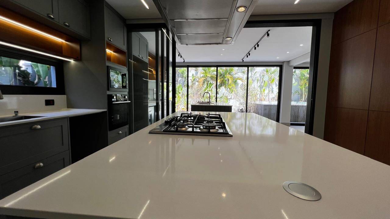 Casa, 4 quartos, 360 m² - Foto 28