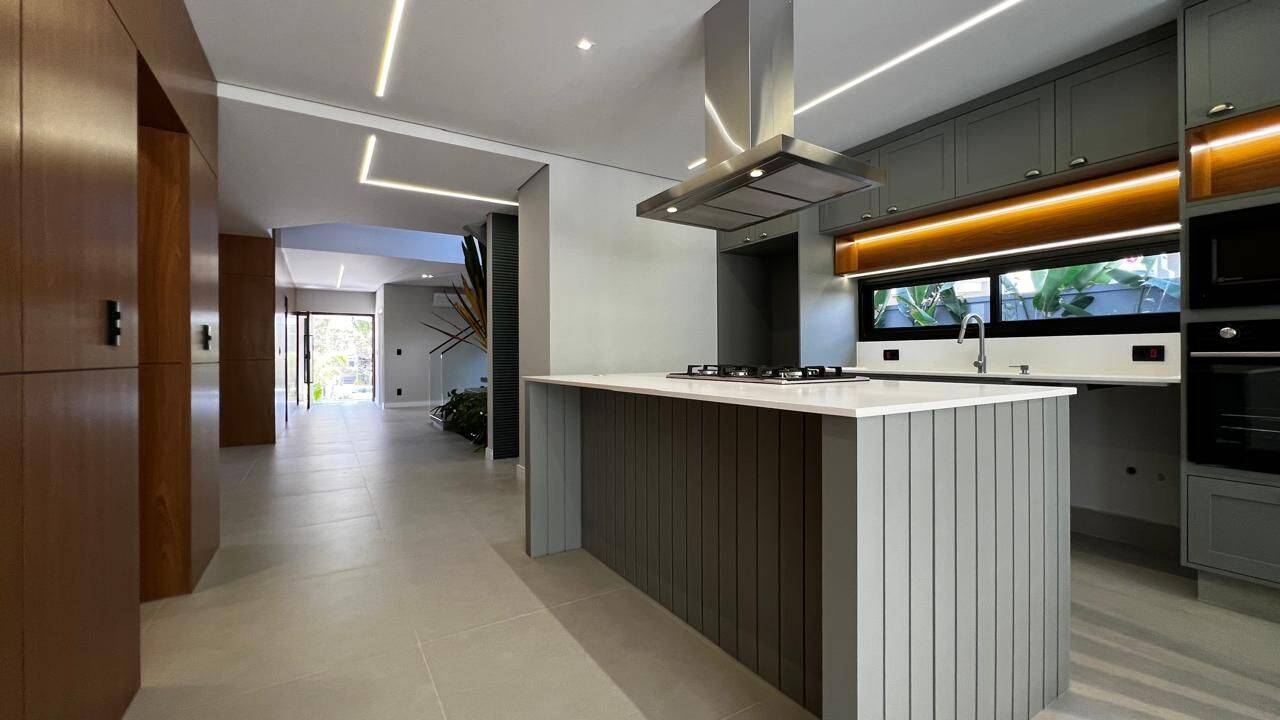 Casa, 4 quartos, 360 m² - Foto 31