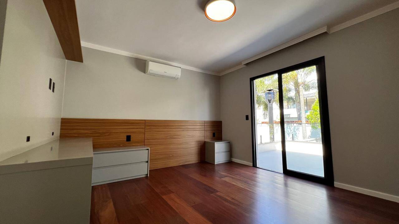 Casa, 4 quartos, 360 m² - Foto 83