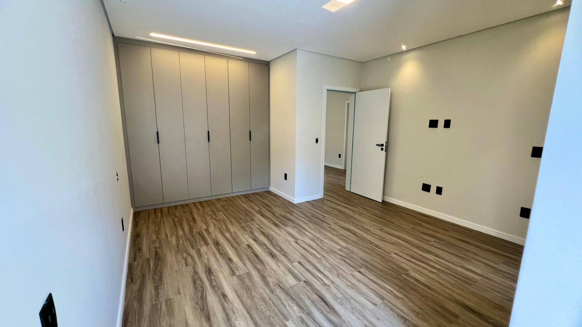 Casa, 3 quartos, 310 m² - Foto 16