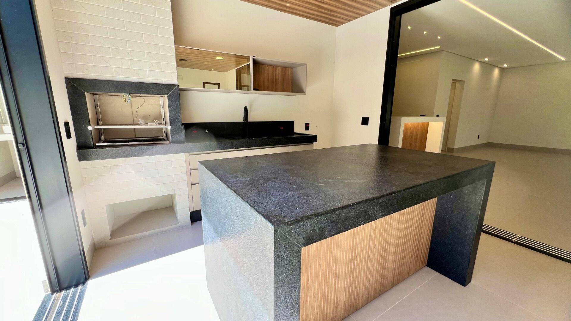 Casa, 3 quartos, 310 m² - Foto 37