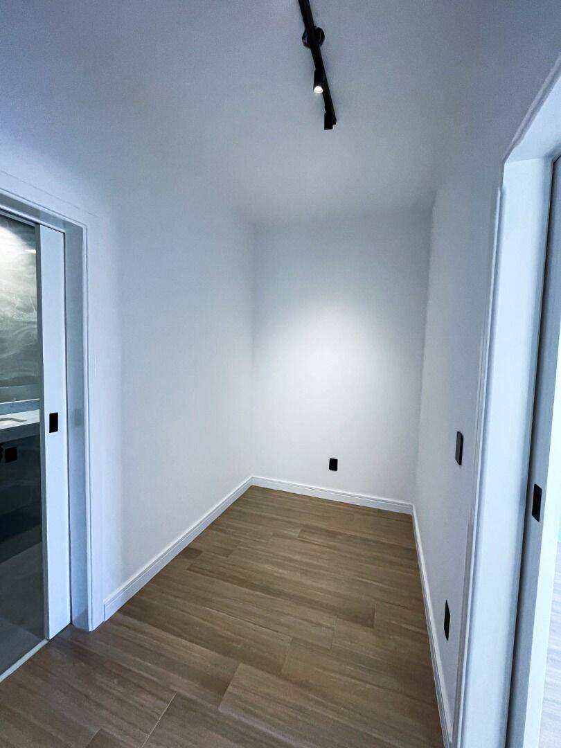 Casa, 3 quartos, 230 m² - Foto 17