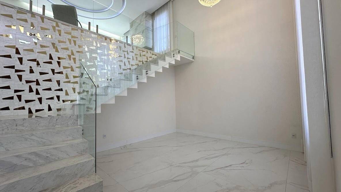 Casa, 4 quartos, 1030 m² - Foto 3
