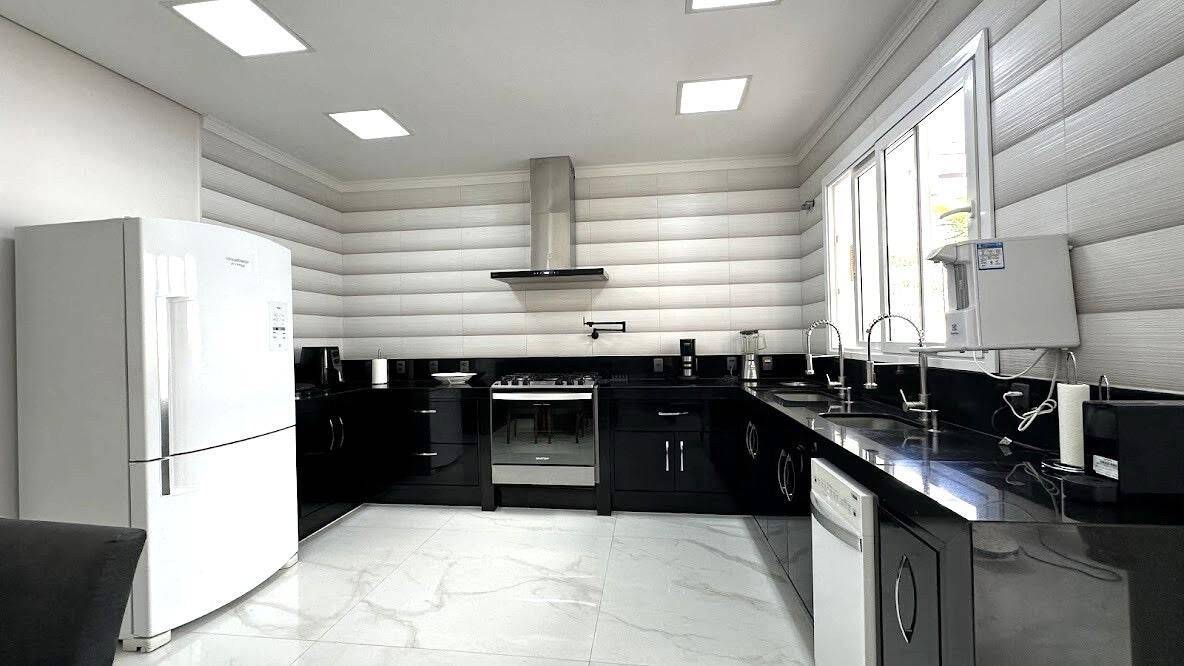 Casa, 4 quartos, 1030 m² - Foto 17